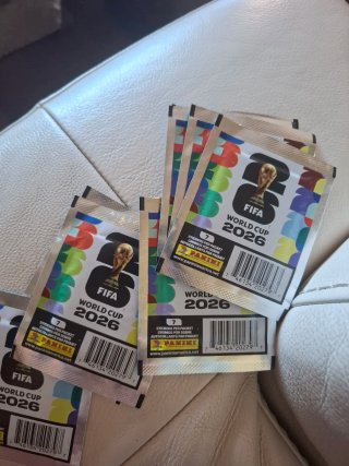 Vendo repetidos cromos mundial 2026 no comprar