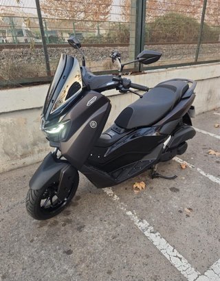 Yamaha NMAX 2025 Negra