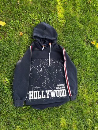 Sudadera con capucha negra Hollywood