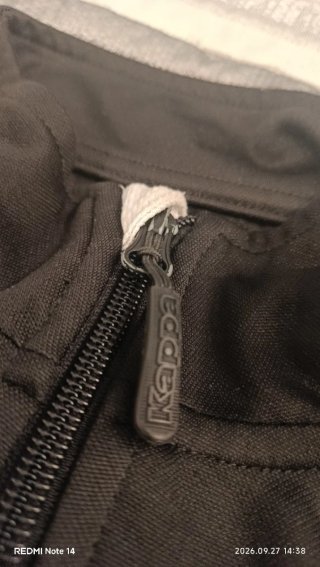 Chaqueta Kappa Negra Talla S