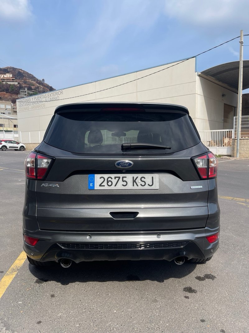 Ford Kuga 2018, foto 6
