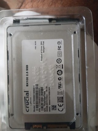Crucial BX100 SSD 500GB SATA 2.5