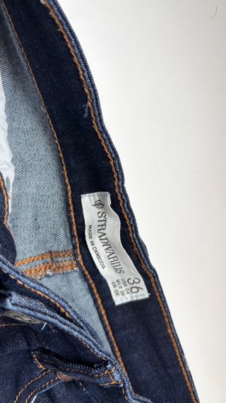 Pantalón Vaquero Campana Stradivarius
