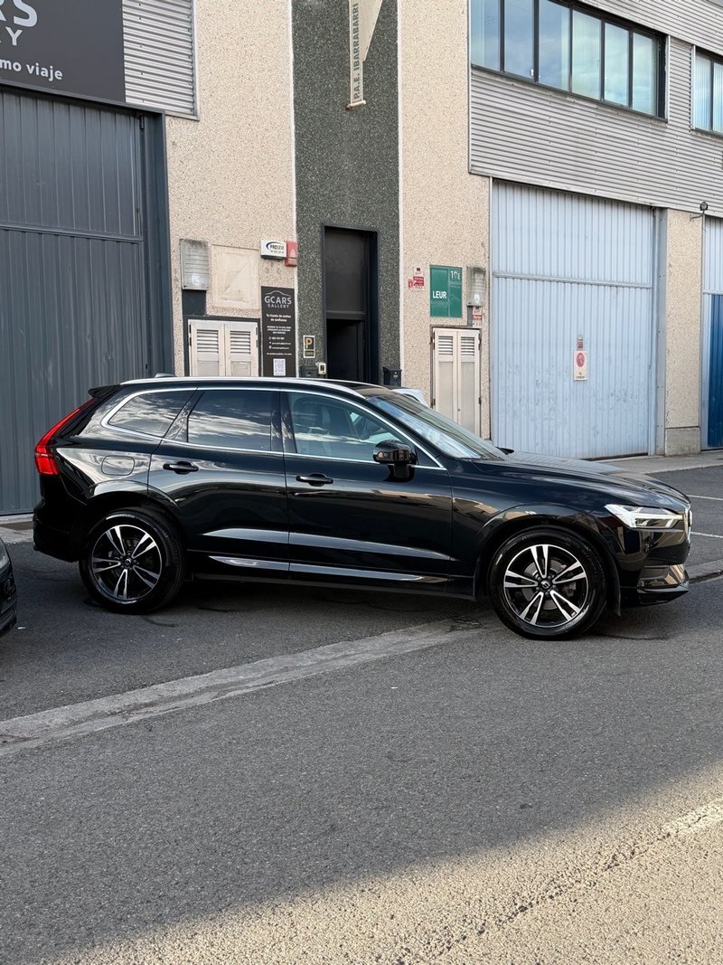 Volvo XC60 2020, foto 8