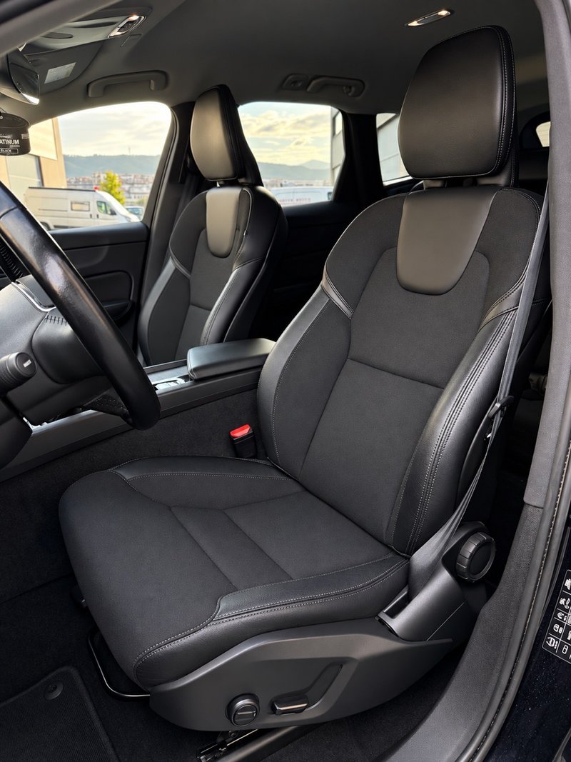 Volvo XC60 2020, foto 12