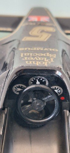 Burago 2105 - Lotus JPS Mario Andretti Scala 1/14