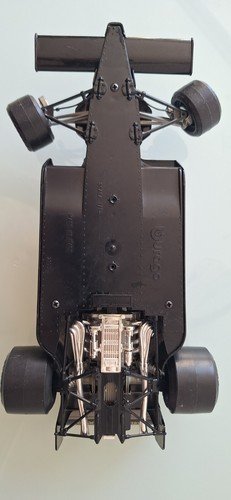 Burago 2105 - Lotus JPS Mario Andretti Scala 1/14