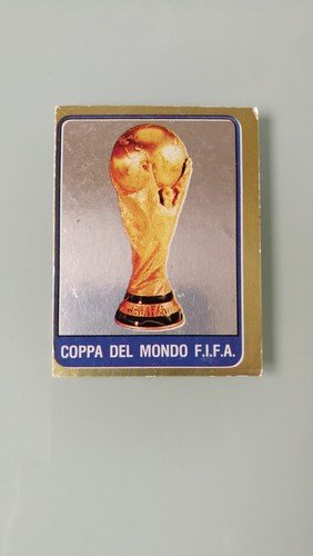 CALCIATORI PANINI 1982/83 SCUDETTO N°303 COPPA DEL MONDO NUOVA CON VELINA