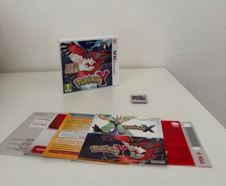 Pokémon Y (Nintendo 3DS)