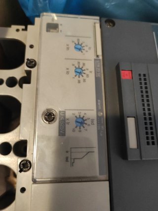 Interruptor NS400 NE, 400A, 3P+MN uvr.Merlin Gerin