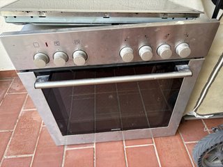 Horno con Vitrocerámica Siemens Le falta limpiarlo