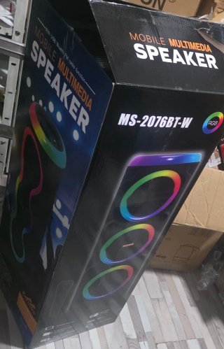 Altavoz Bluetooth Portátil con Luces