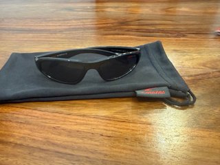 Gafas de sol Carrera niño negras