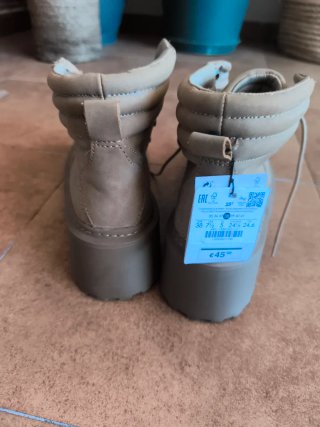 Botines Beige con Plataforma