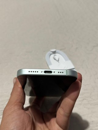 iPhone 15 256Gb