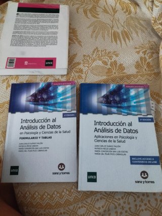 Libro y formularios introducción de datos Uned