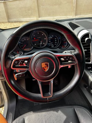 Porsche Cayenne 2016