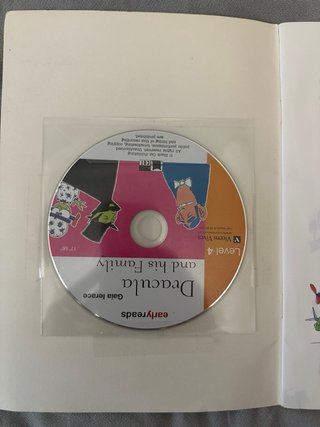 Dracula and His Family. Book + CD