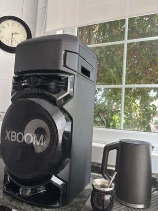LG XBOOM RN5 300W Nuevo