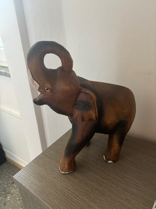Elefante decorativo in legno