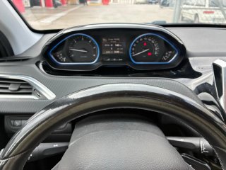 Peugeot 2008 2015