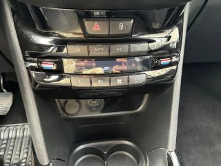 Peugeot 2008 2015
