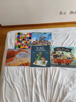 Cuentos en catalán precio por el lote