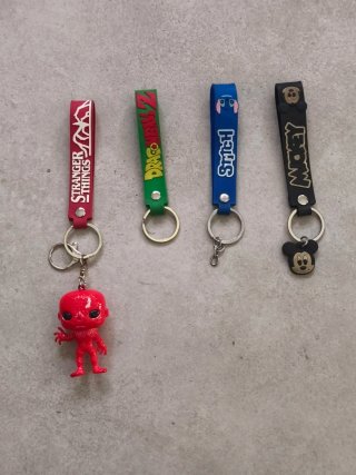 Set de 4 Llaveros de Silicona Variados