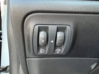 CUOTA 230€ - Renault Megane 2023 Equilibre Blue