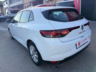 CUOTA 230€ - Renault Megane 2023 Equilibre Blue