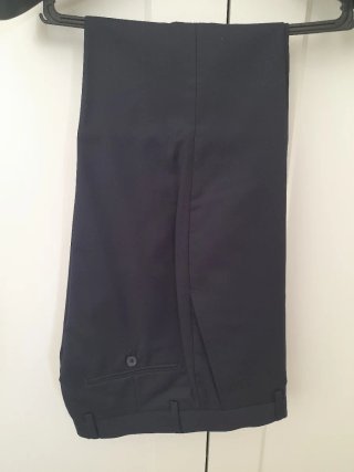 Traje azul marino talla 38