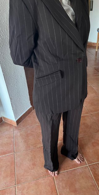2 Traje chaqueta Zara verde, marron y camisa