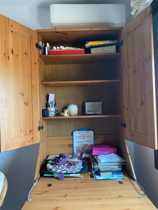 Scrivania con Libreria in Legno (prezzo negoziabile)