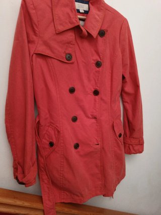 Gabardina Bershka Roja Talla L