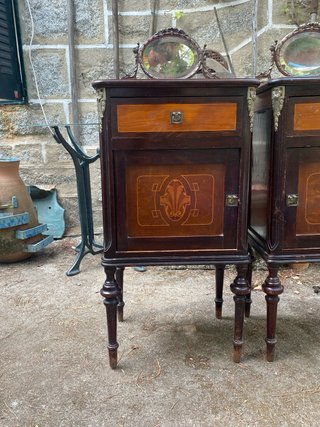 Mesitas Modernistas Madera y Metal