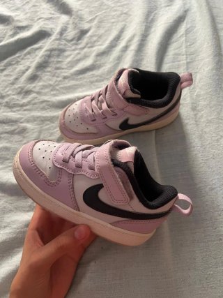 Zapatillas Nike Niña Rosa y Blanco