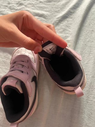 Zapatillas Nike Niña Rosa y Blanco
