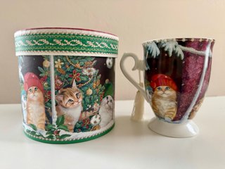 Taza Navideña con Motivos de Gatitos