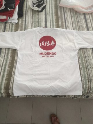 Casaca Mugendo Martial Arts Blanca