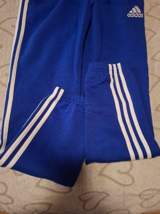 Pantalón chándal Adidas azul Muy poco uso.