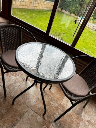 Set de Mesa y 2 Sillas de Jardín