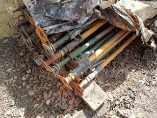 Lote de puntales de obra