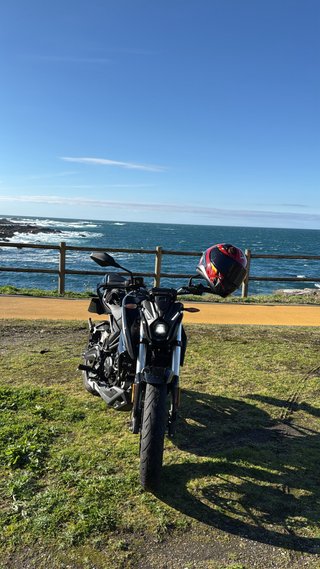 Voge 125R Negra