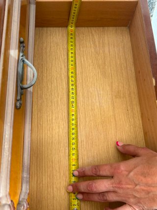 Mesita de noche de madera