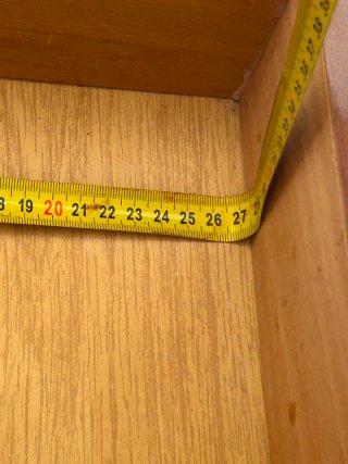 Mesita de noche de madera