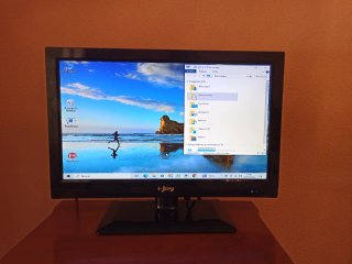 TV Monitor 19" i-Joy LED + mando y cables