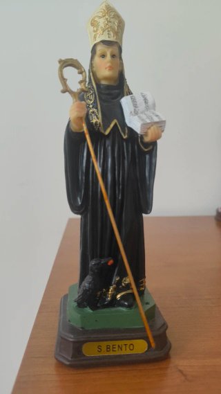 Estatueta de São Bento