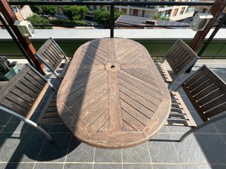 Conjunto de Mesa y 4 Sillas de Jardín
