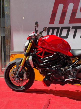 Ducati Monster 1200