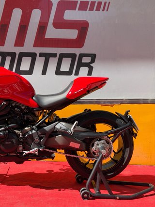 Ducati Monster 1200